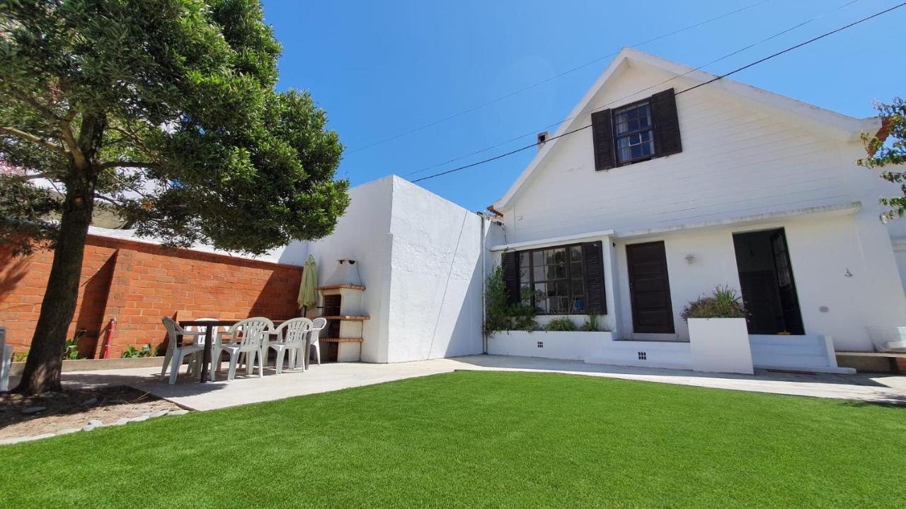 The Beach House Barra Bagian luar foto