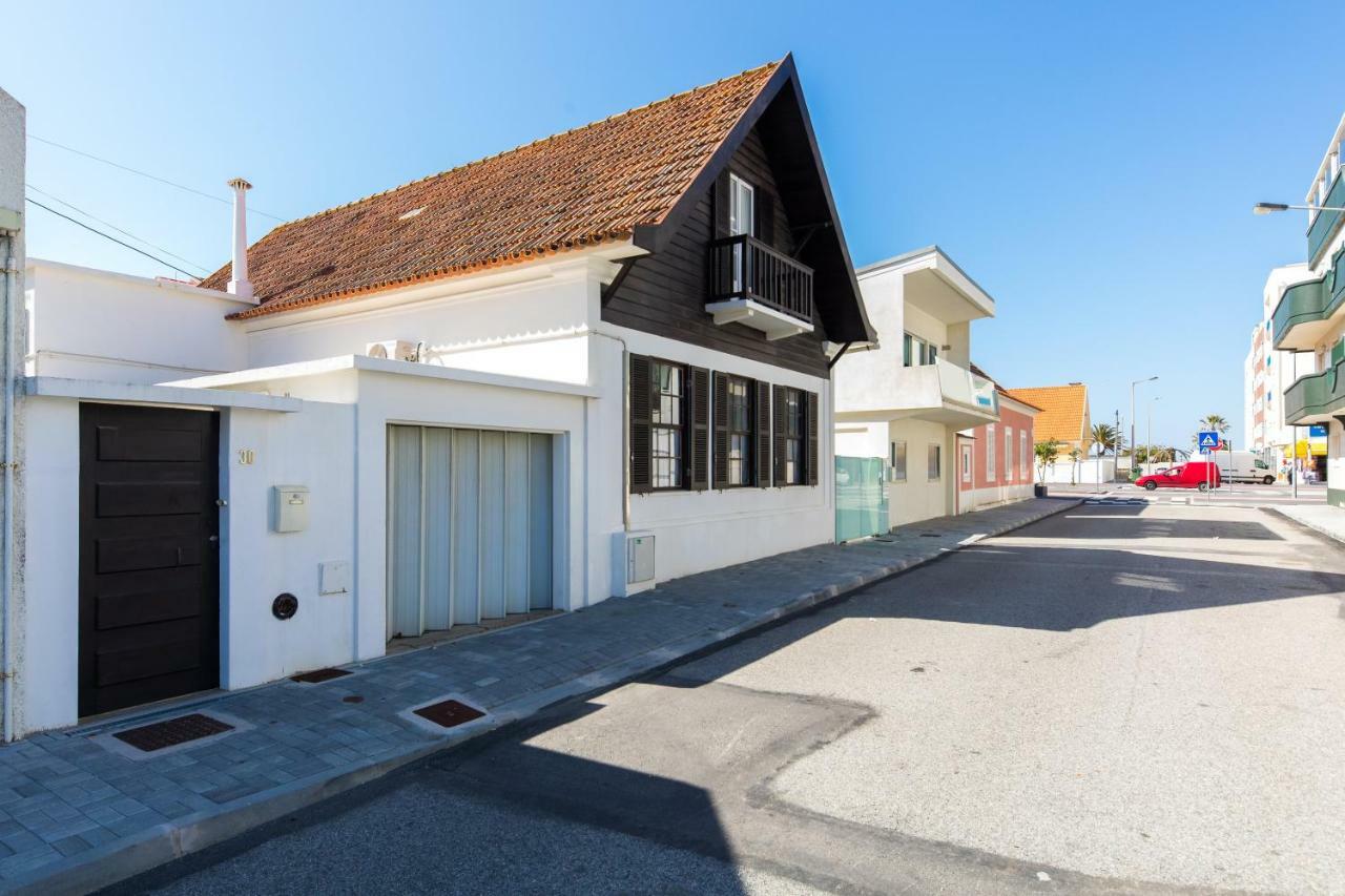 The Beach House Barra Bagian luar foto