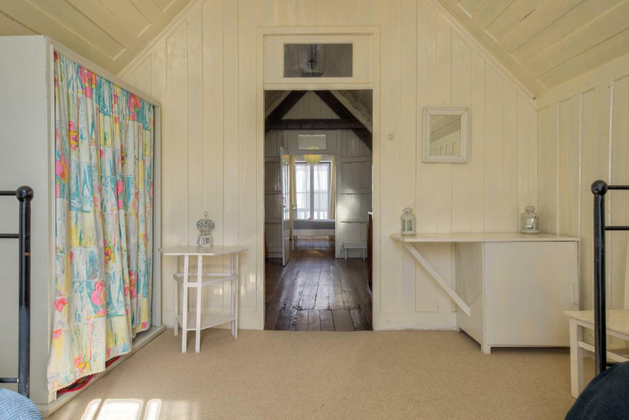 The Beach House Barra Bagian luar foto